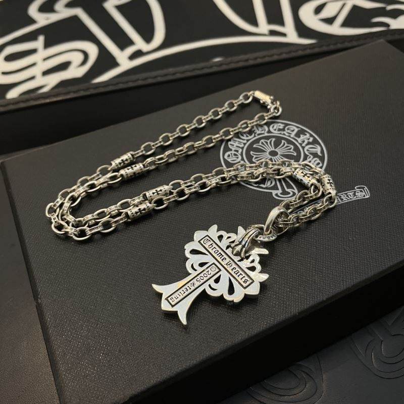 Ch*0me He**ts necklaces